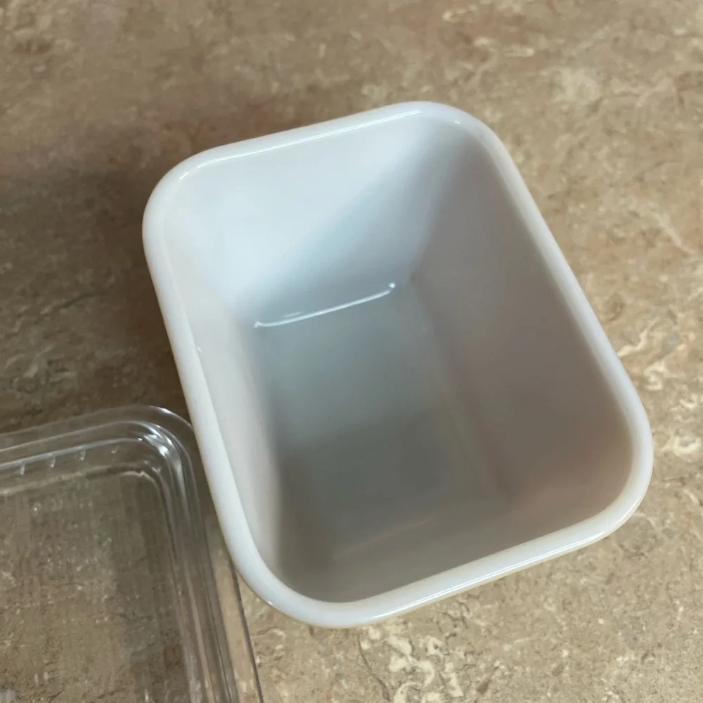 Vintage Pyrex Woodland Refrigerator Dish